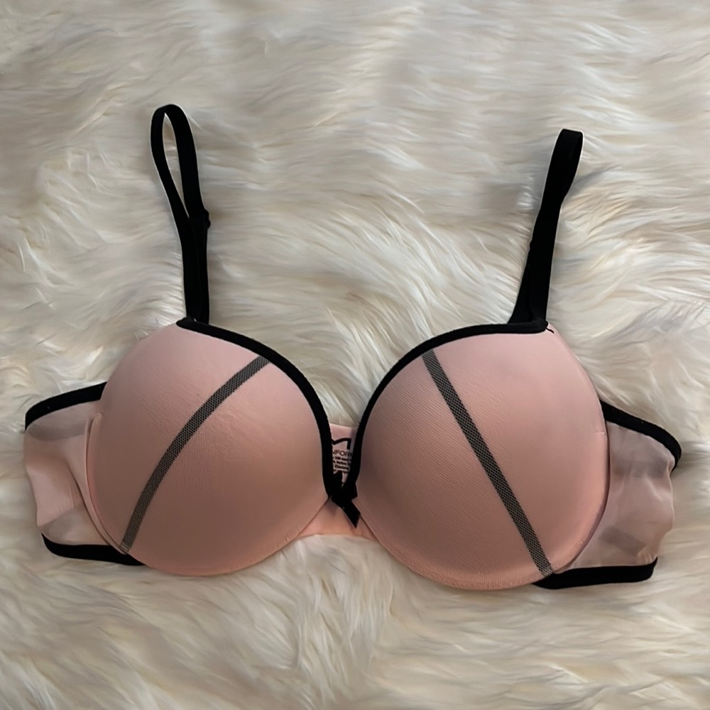 Maidenform pink and black bra 36A 💕💕